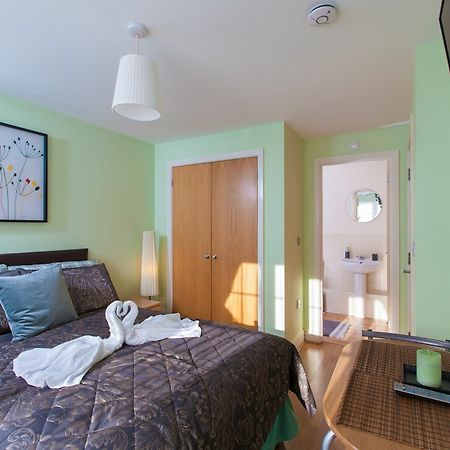 Harrow Private Rooms ภายนอก รูปภาพ
