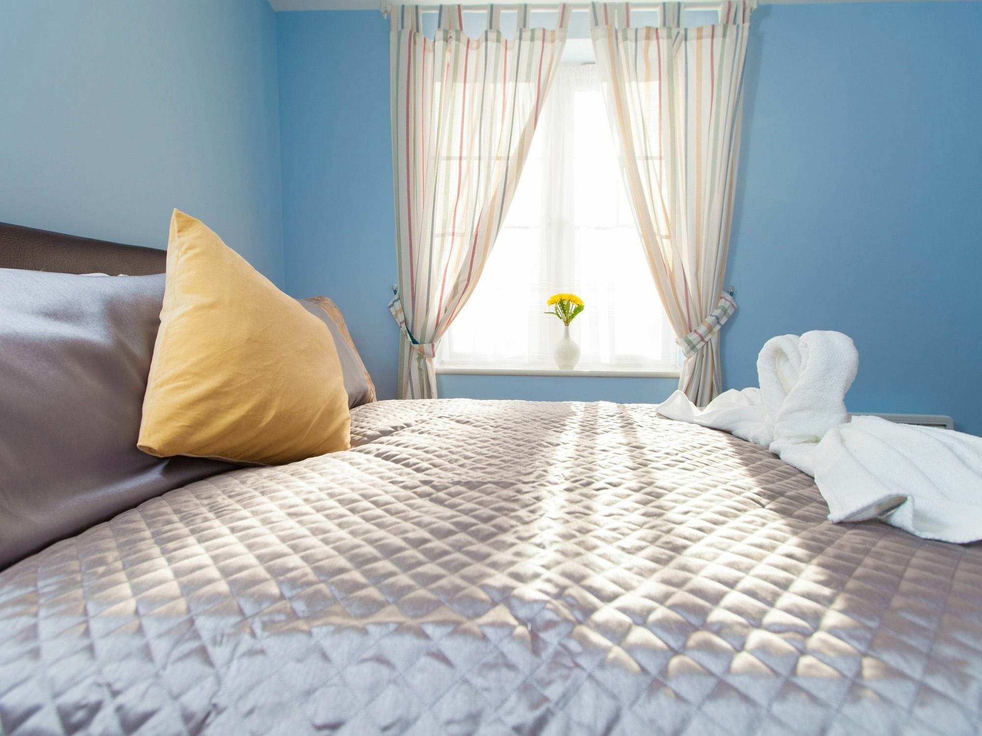 Harrow Private Rooms ภายนอก รูปภาพ